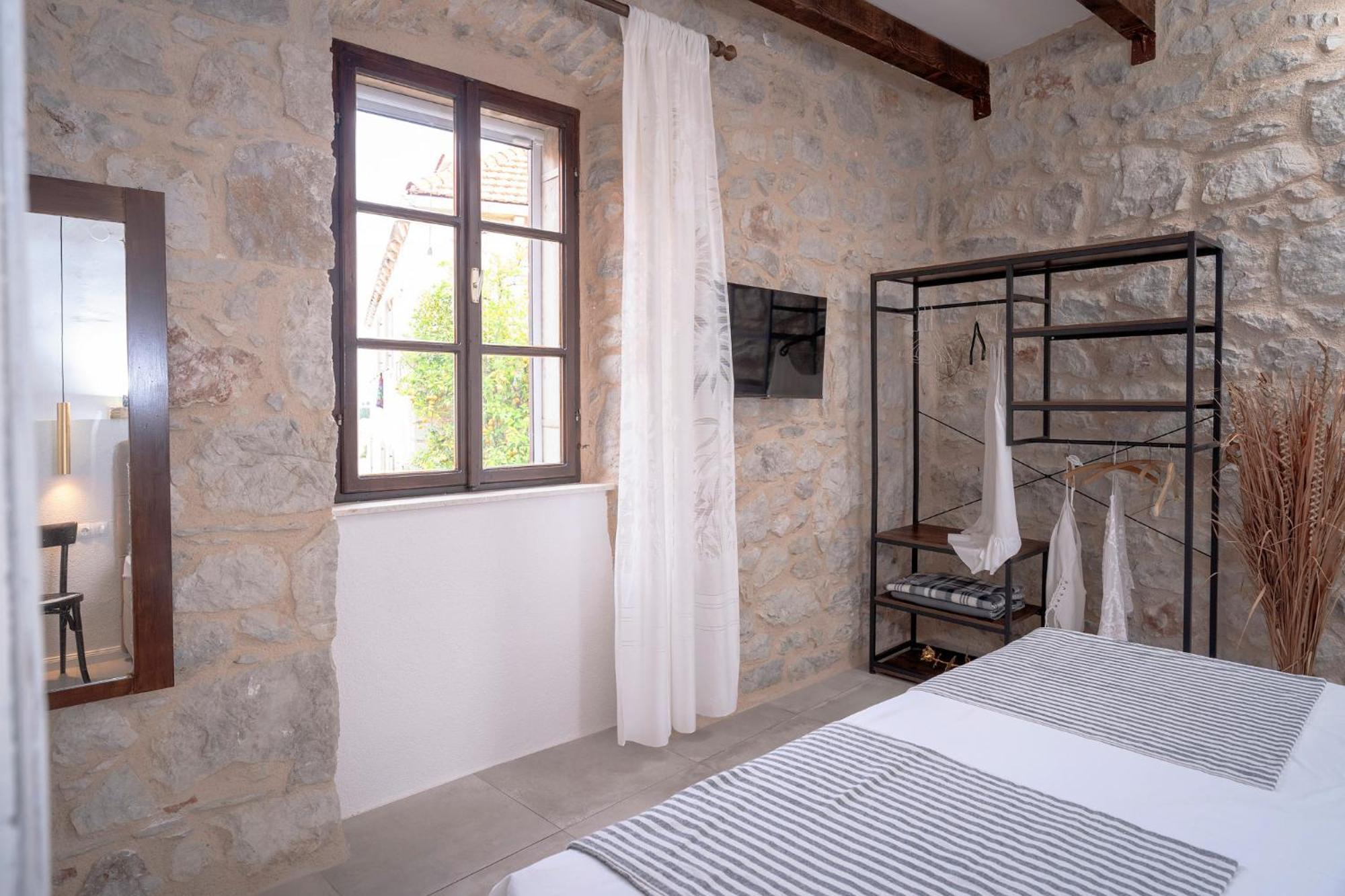 Holiday Home Skala With Hot Tub & Kala With Terrace Pitve ภายนอก รูปภาพ