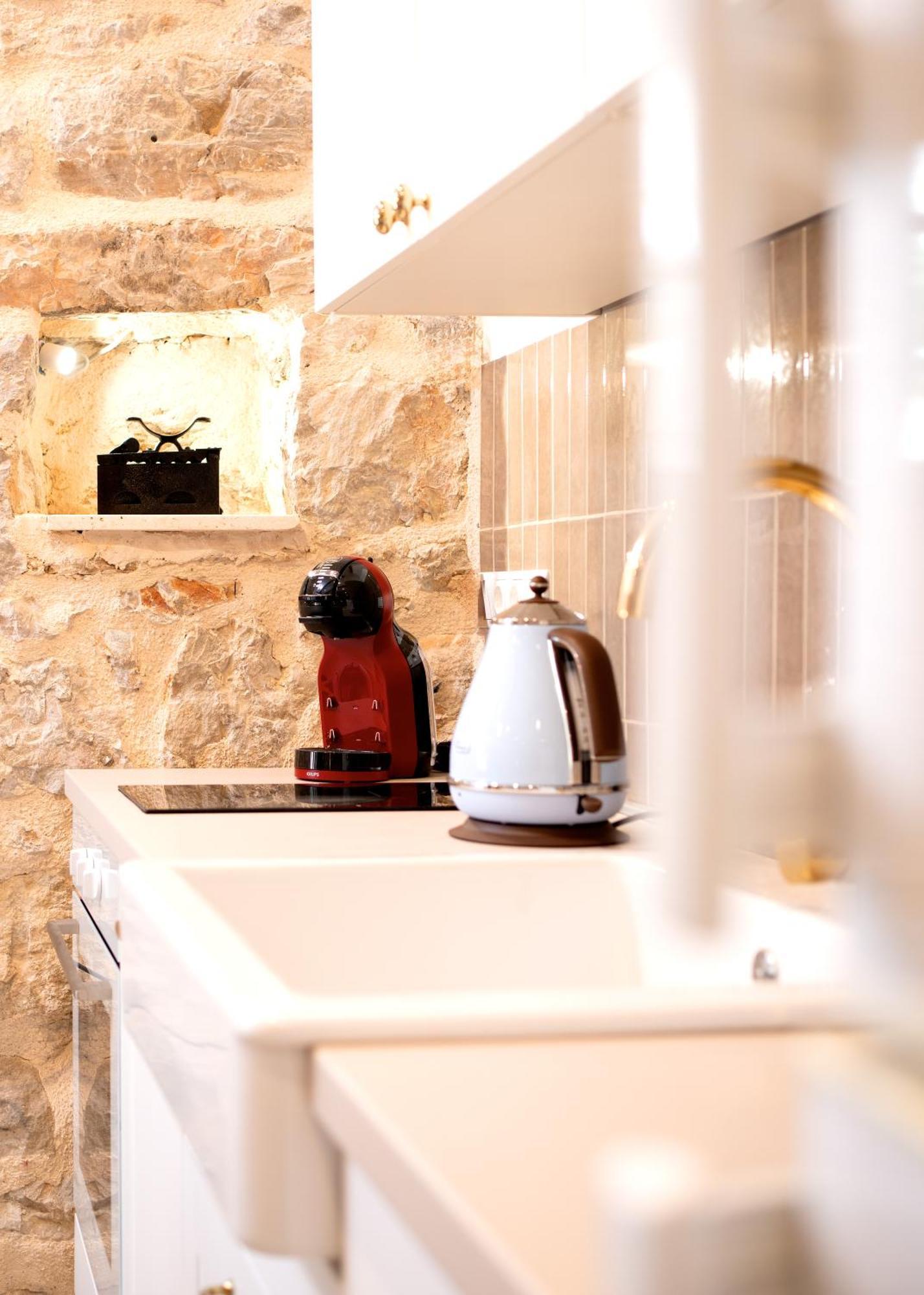 Holiday Home Skala With Hot Tub & Kala With Terrace Pitve ภายนอก รูปภาพ