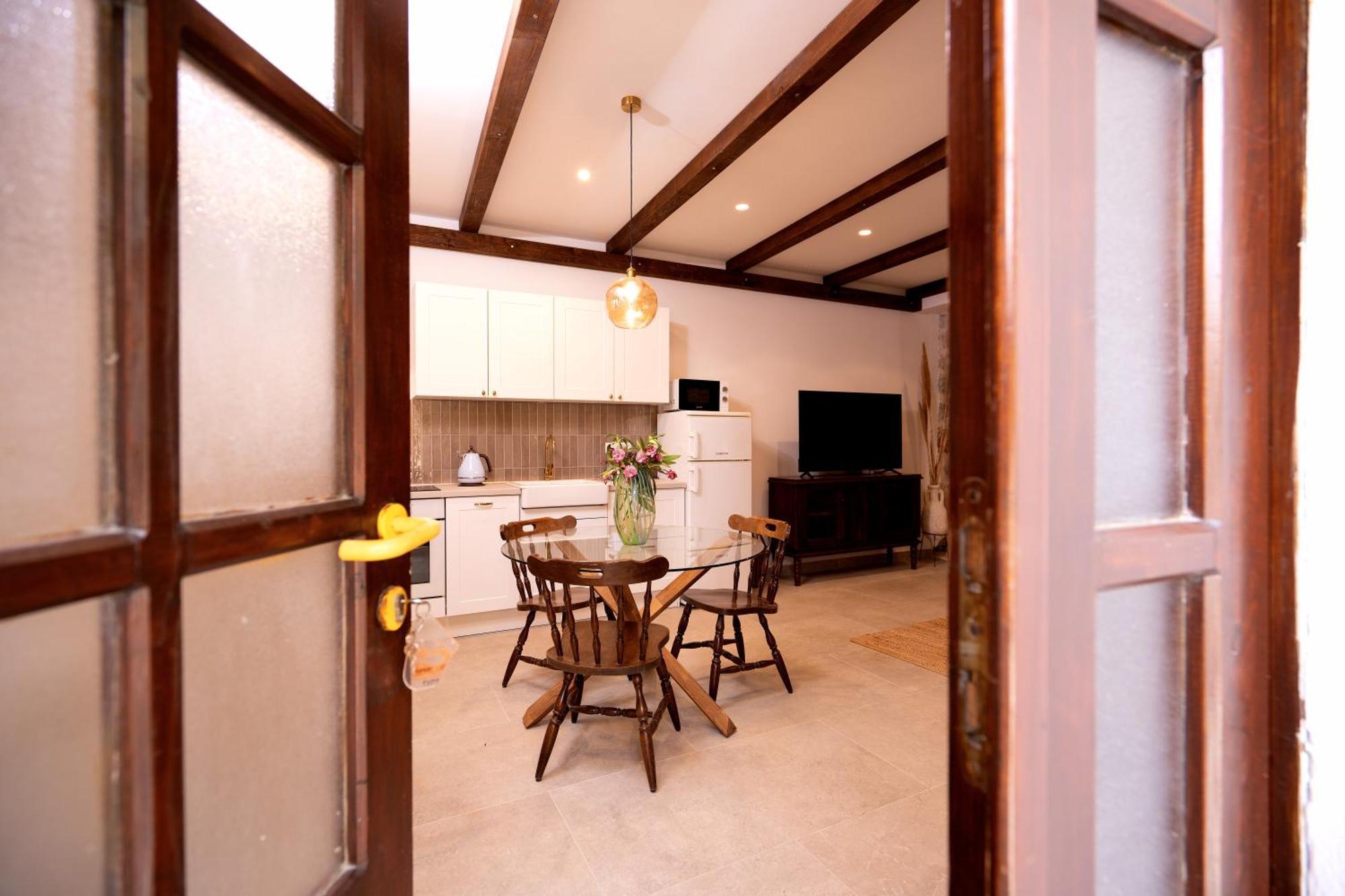 Holiday Home Skala With Hot Tub & Kala With Terrace Pitve ภายนอก รูปภาพ